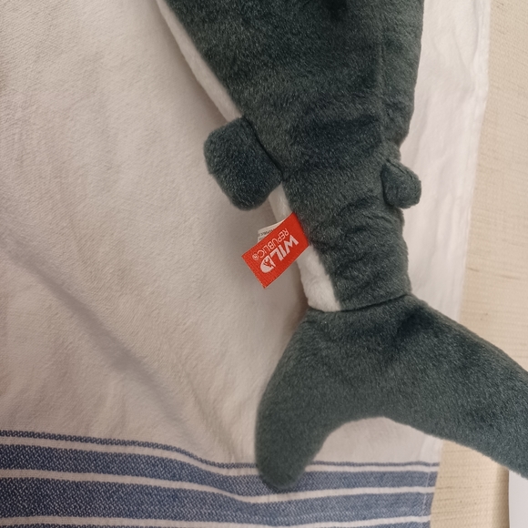 Shark Plush Realistic Wild Republic Stuffed animal - Picture 8 of 8